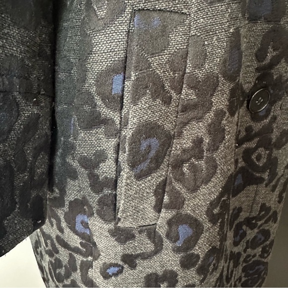 Beautiful leopard print Ann Taylor blazer coat size medium - Picture 5 of 10